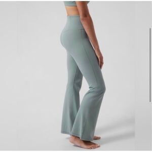 Athleta Elation Flare Pants Size Small